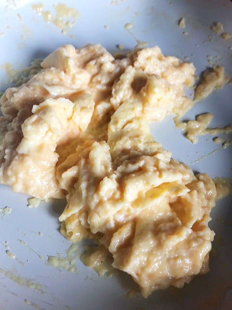 Recipe: The best scrambled eggs • Foodie Explorers