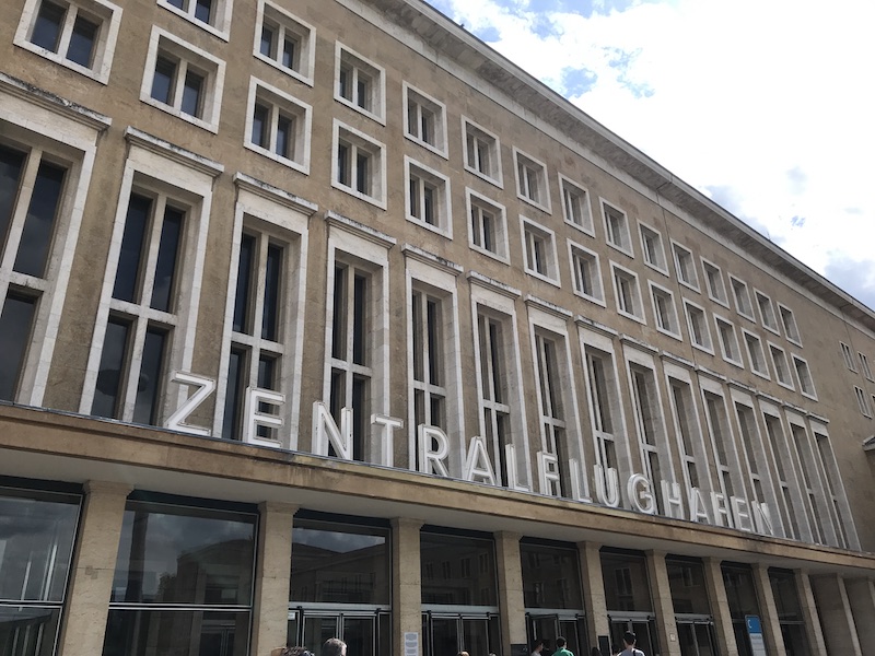 berlin blockade platz der luftbrücke tempelhof