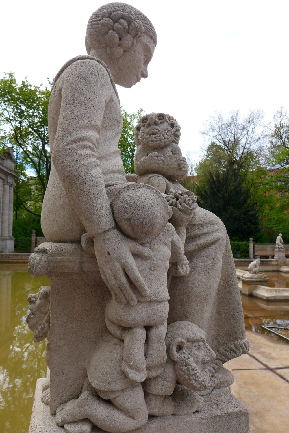 fairytale fountain berlin