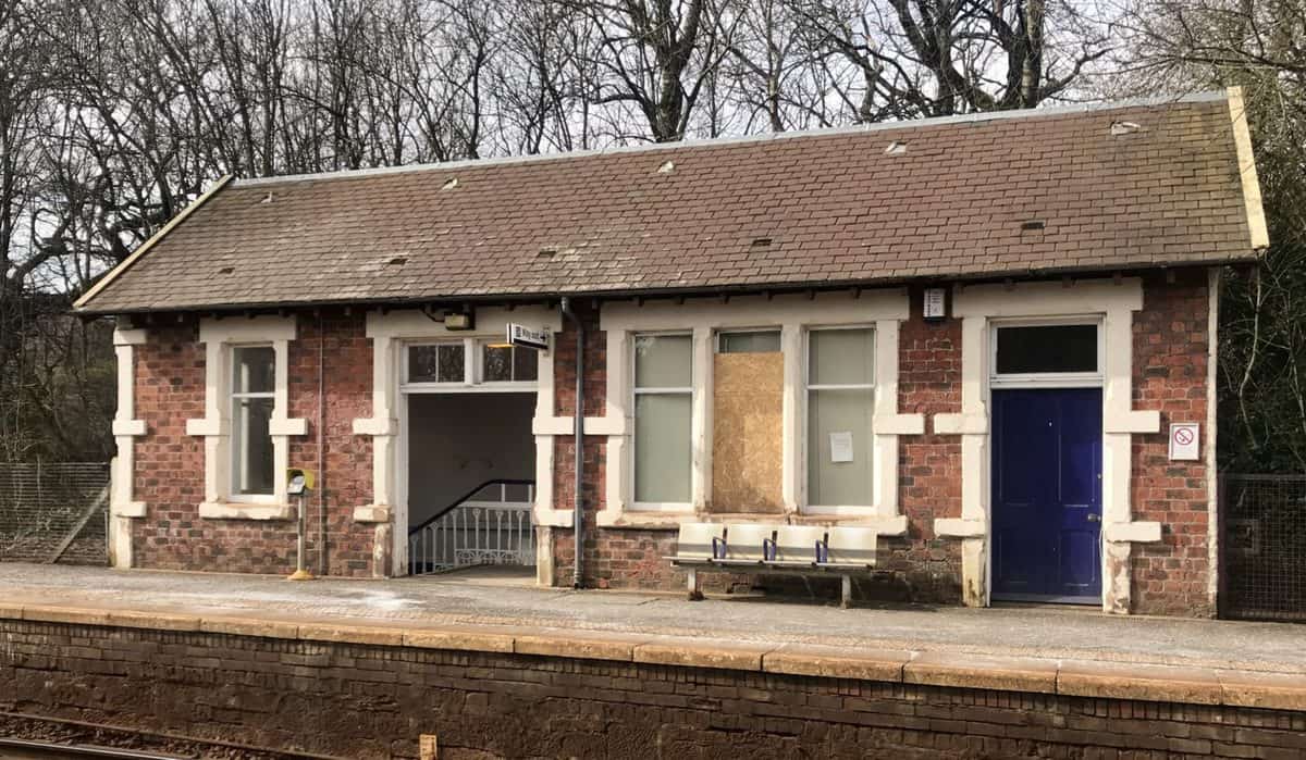 Pollokshaws west railway station