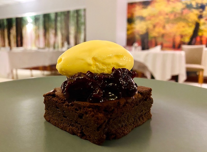 Seasons View restaurant chocolate brownie pudding