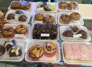 sweet-treats-at-langholm-dairy-and-tea-room