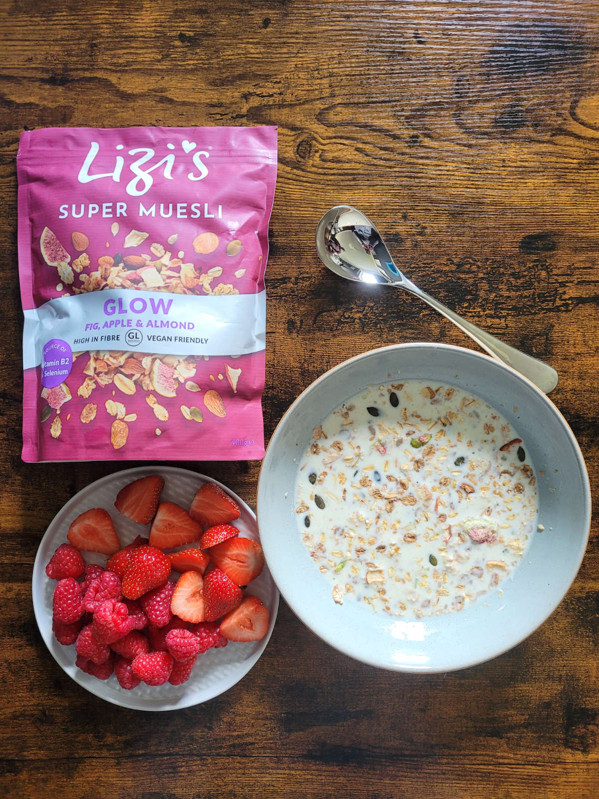 Lizi’s Super Muesli Glow • Foodie Explorers