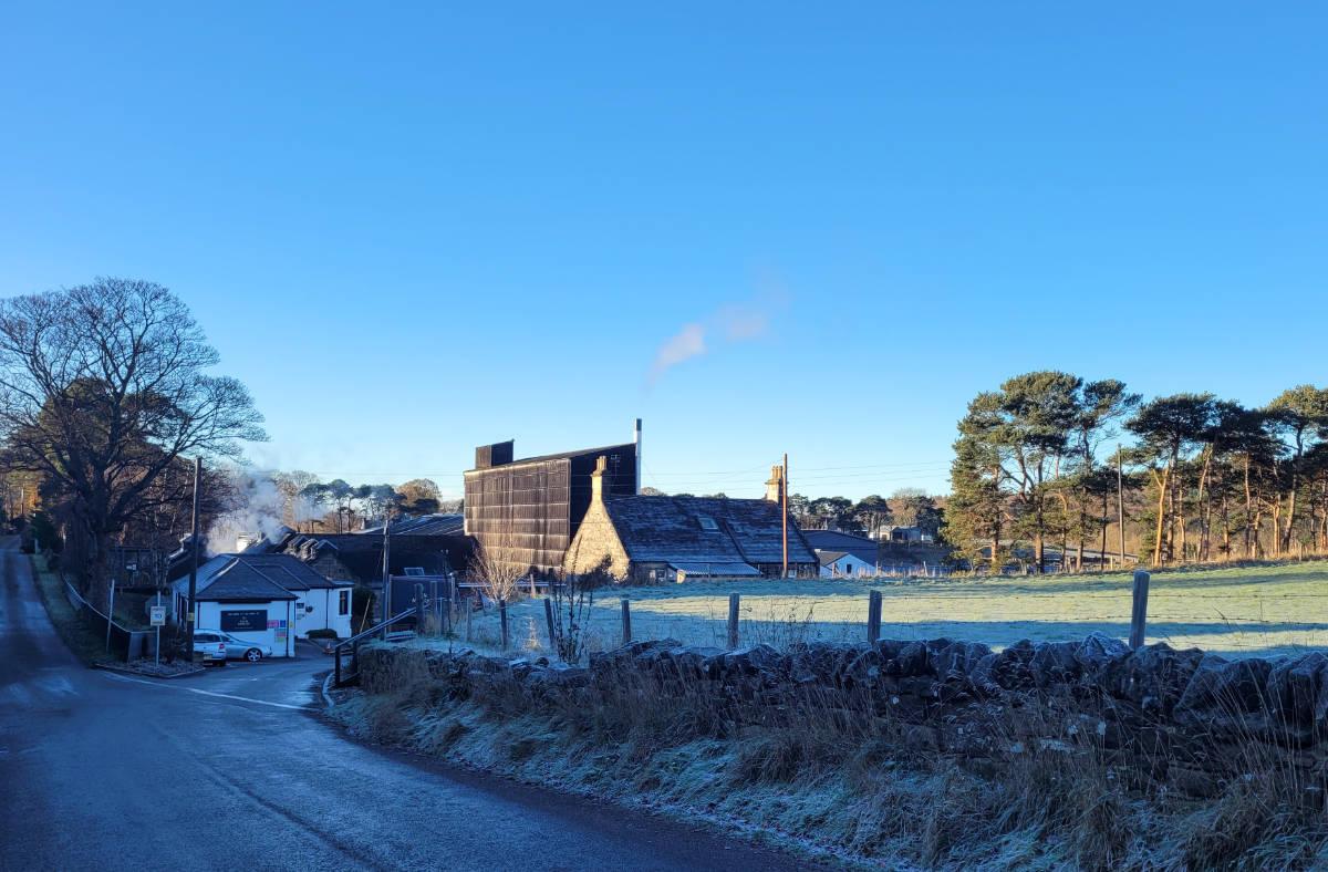 glen moray distillery entrance view