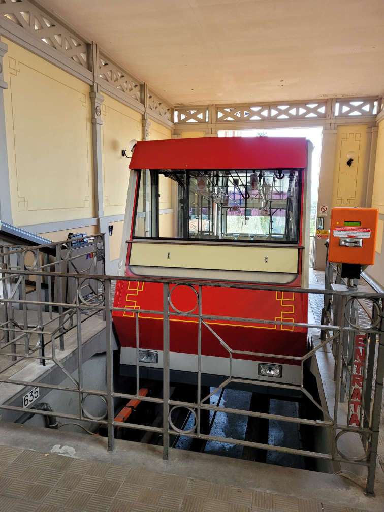 bergamo funicular