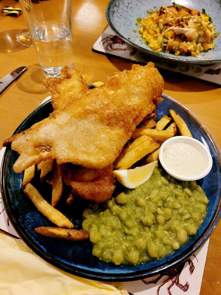 food at mishnish pub tobermory