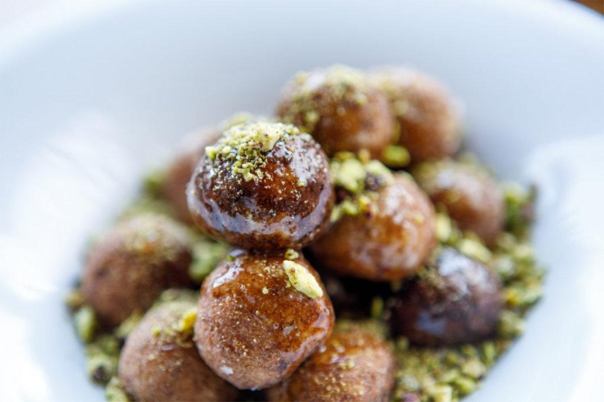 Rice and pistachio donuts 4