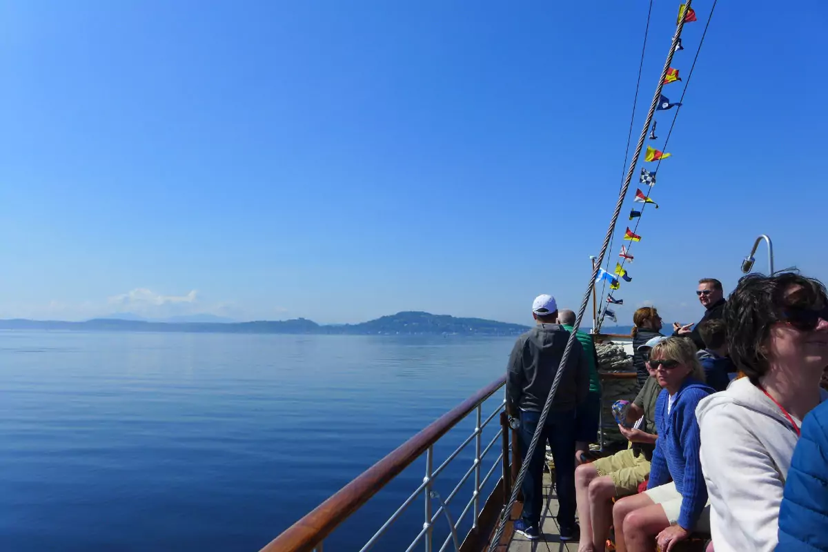 passengers on the waverley