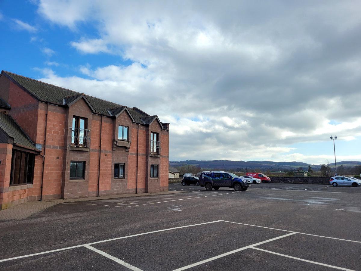 red house coupar angus outside