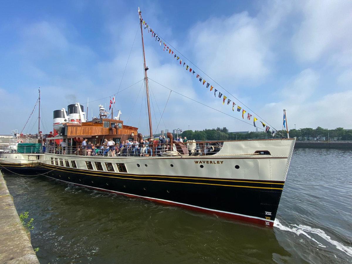 waverley docked at river clyde