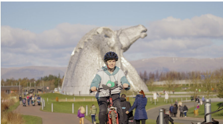 heart of falkirk kelpies