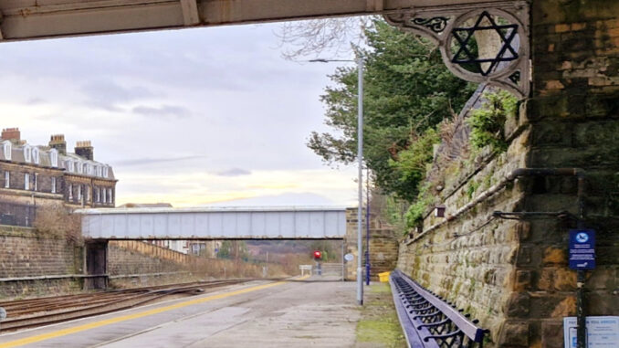 scarborough railway bench 1