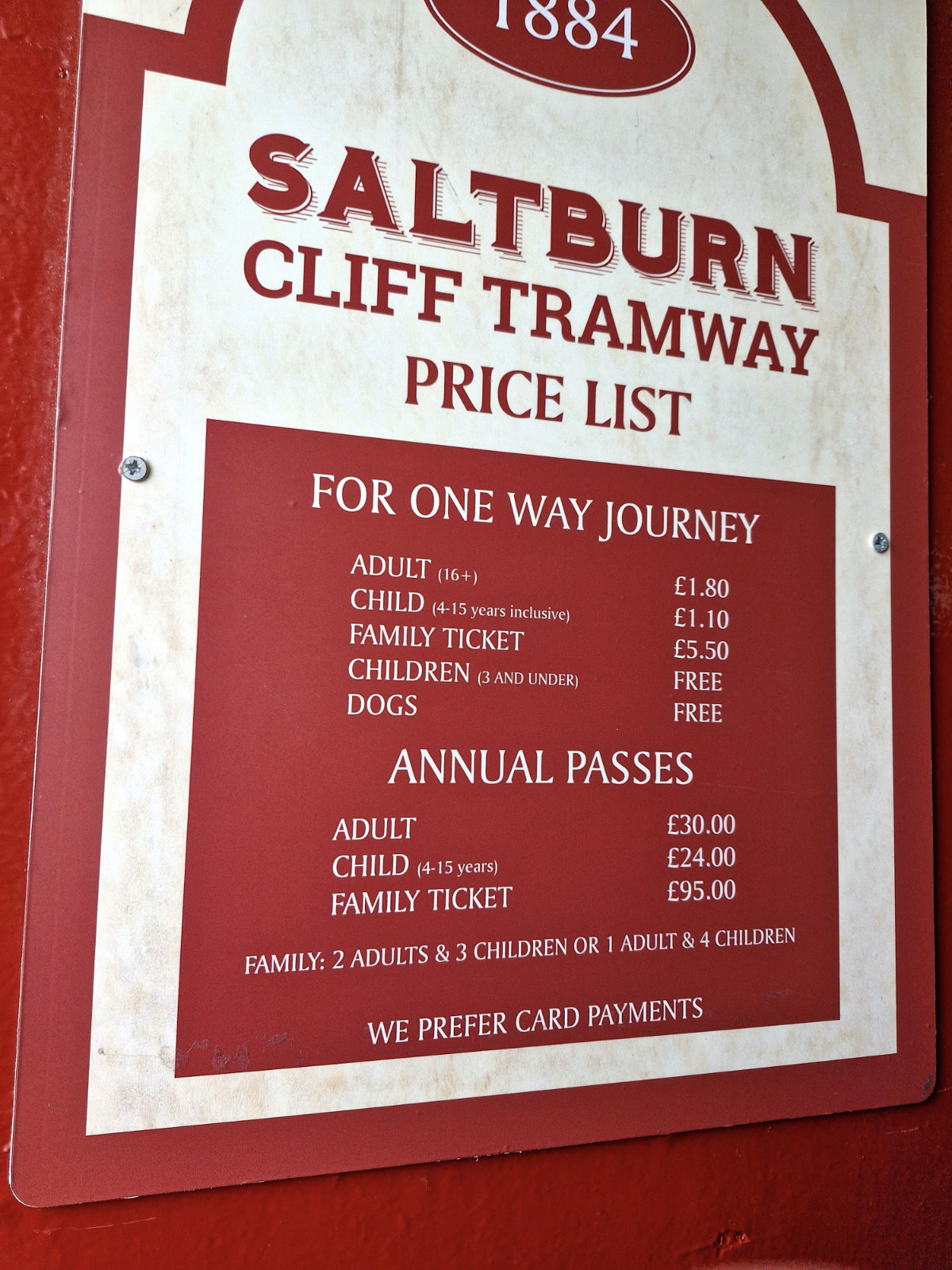 The oldest operating water balance cliff funicular in the United Kingdom 